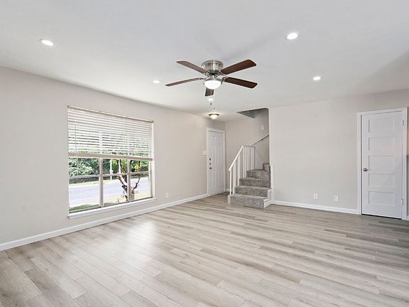 3rd image of 1813 Woodland Ave #B
