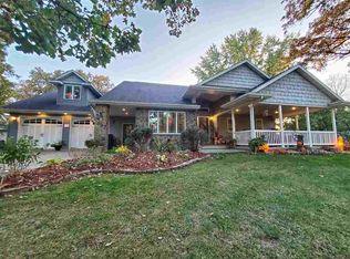 113 Delhi Rd, Manchester, IA 52057