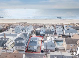 138 Oceanview Ave, Long Beach, NY 11561