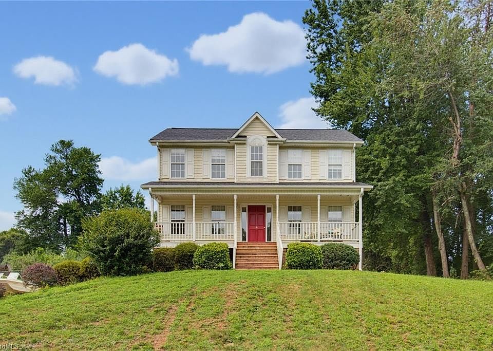 1st image of 148 Valleyhill Ln