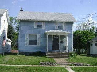 1027 E Maple Ave, Adrian, MI 49221