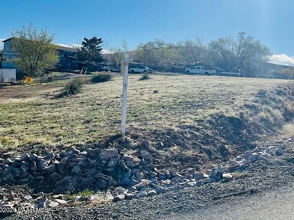 3rd image of 3750 N Starlight Dr