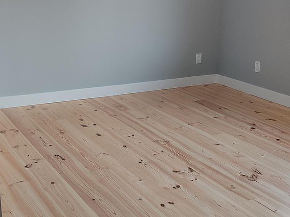 5th image of 43062 Gallegos Ave