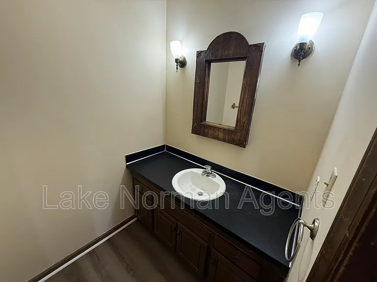 810 10th Street Blvd NW #3 — Photo 7