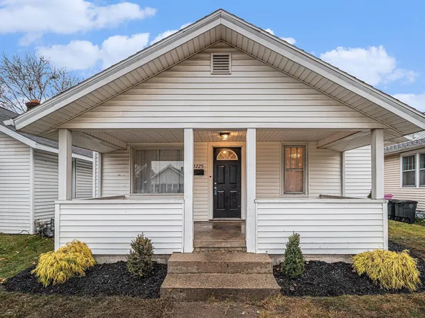 2225 Roger St, South Bend, IN 46628