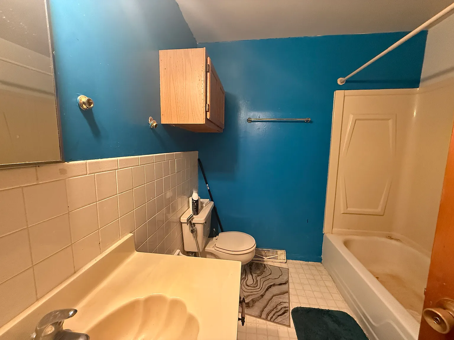 2 bed, $900 — Photo 4