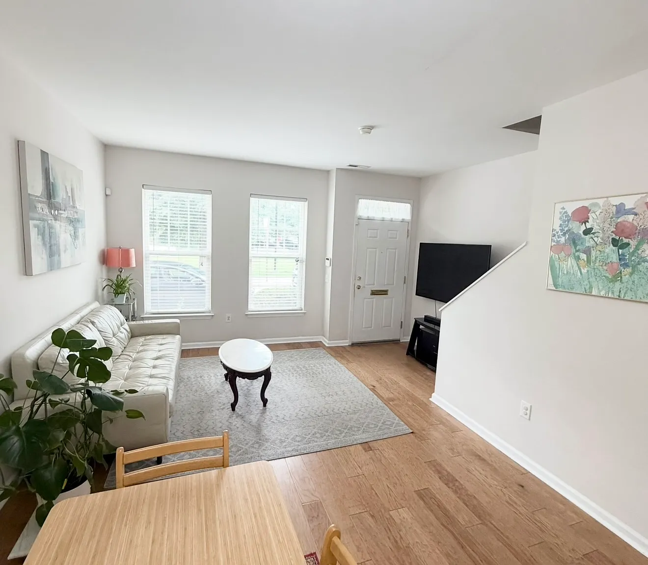 2 bed, 1373 sqft, $1,100 — Photo 4