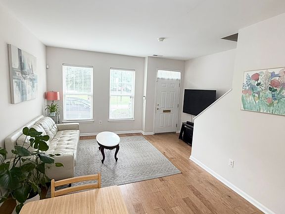 4th image of 1213 Clymer St