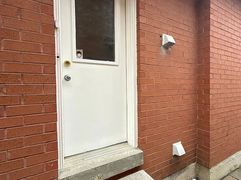 24 Wigston Ct #LOWER — Photo 2