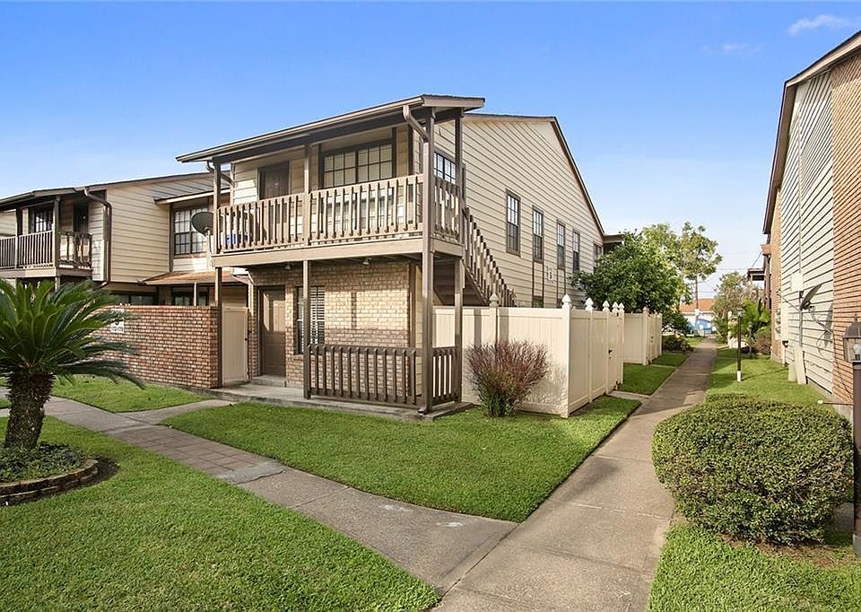 1st image of 2932 Manhattan Blvd Unit 172