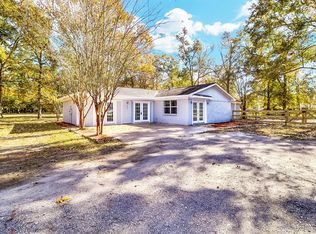 49 Woodbranch Dr, New Caney, TX 77357