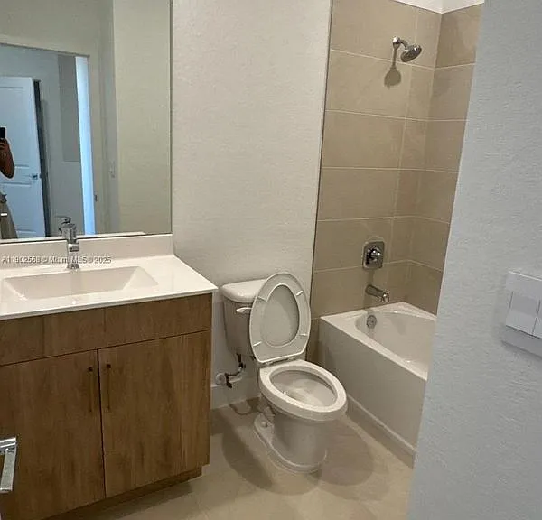 17108 SW 2nd Cir #TOWNHOUSE — Photo 11