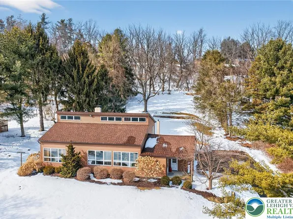 4793 Main Rd W, Emmaus, PA 18049