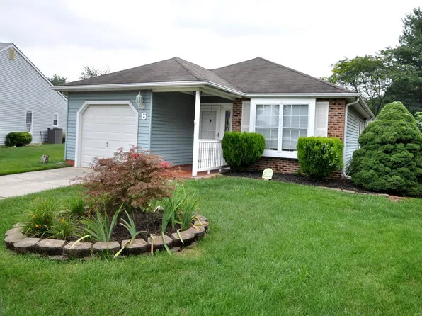 6 Panorama Ct, Mount Laurel, NJ 08054