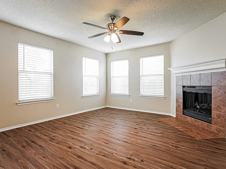 604 Snowy Orchid Ln — Photo 11