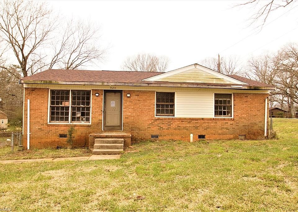 1st image of 920 Gracewood Dr