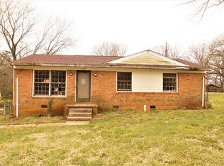 920 Gracewood Dr, Eden, NC 27288
