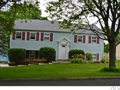2018 Pierce Dr, Whitehall, PA, 18052