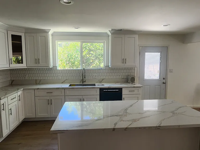 4669 Maine Ave #A — Photo 3