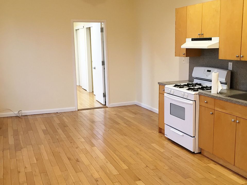 1st image of 3811 33rd St