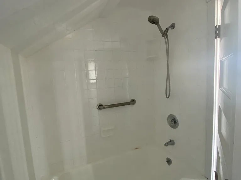 131 Josephine Ave #3 — Photo 9