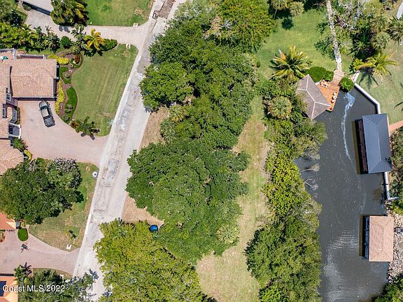 3rd image of 6326 Spinaker Dr