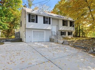130 Reservoir Rd, Pascoag, RI 02859