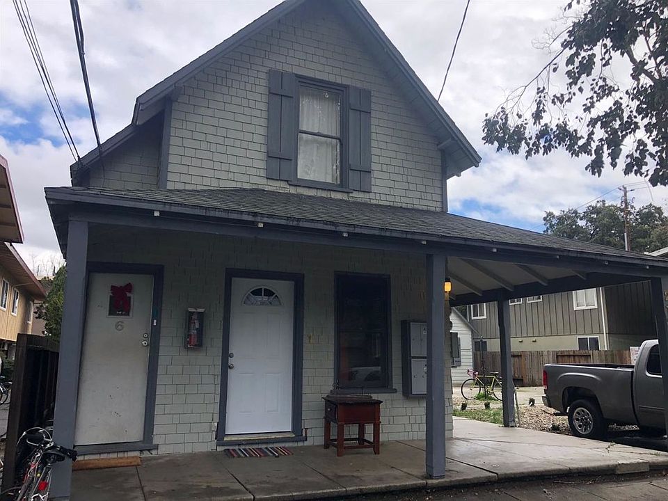 2nd image of 212 University Ave