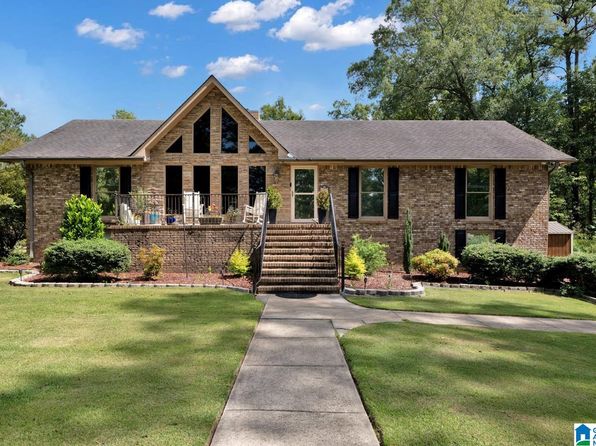 8201 Hopewell Rd, Bessemer, AL 35022