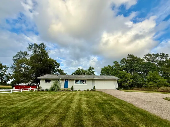 9813 Peterson Rd, Brooklyn, MI 49230