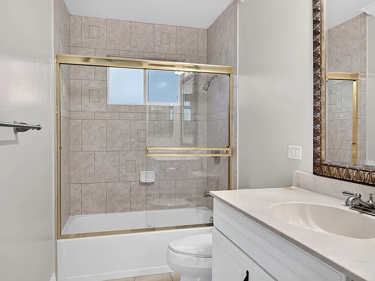 1214 Kilarney Ln — Photo 20