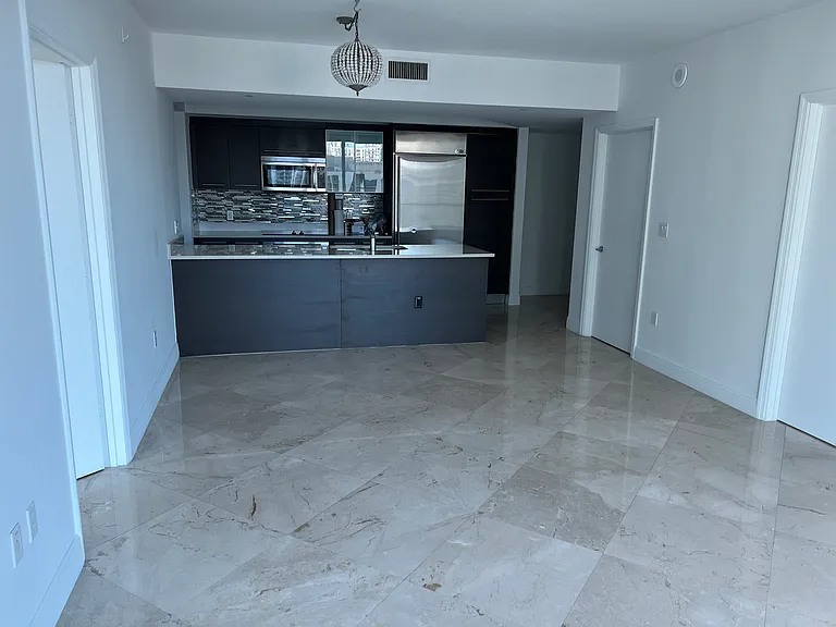 500 Brickell Ave #2405 — Photo 4