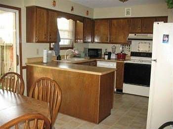 4th image of 103 Yorkshire Ct