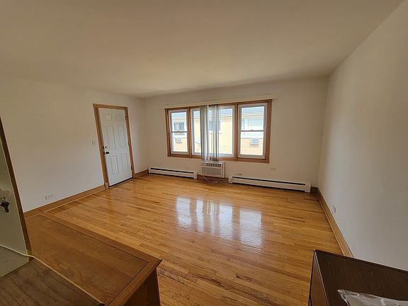 3rd image of 3806 Ruby St APT 3E