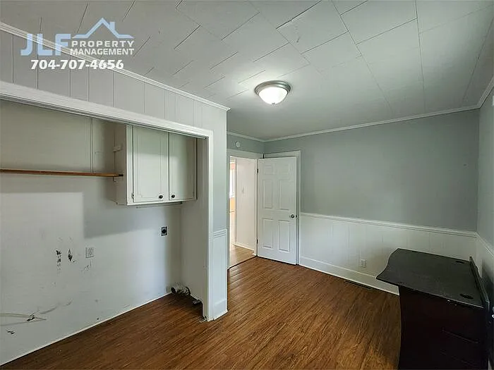 135 Oak Grove Rd — Photo 17