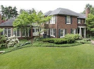 929 Edgemoor Ave, Kalamazoo, MI 49008