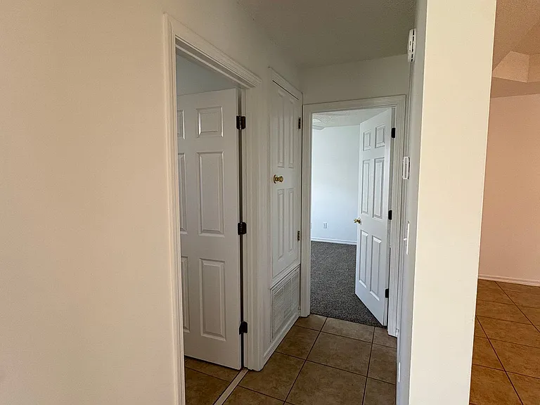 953 Southern Oaks Ct — Photo 14