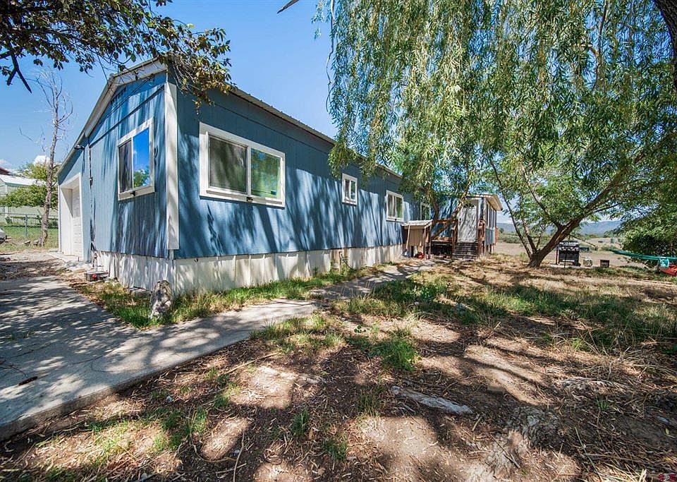 1st image of 1108 N Oak Drive