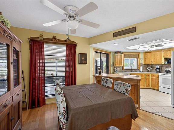 4th image of 6336 Shane Ln