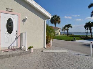 2093 Nettles Blvd, Jensen Beach, FL 34957
