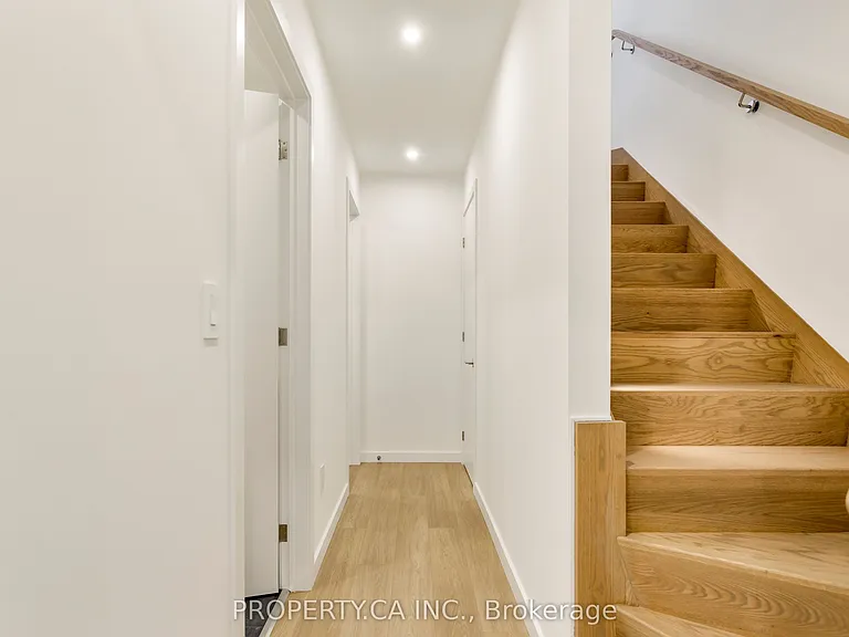 301 Keele St #1 — Photo 38