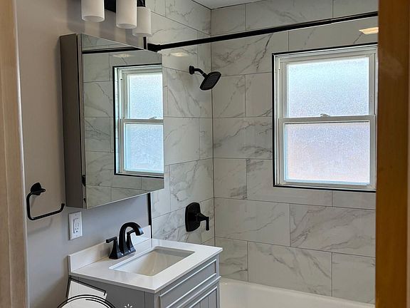 3rd image of 3112 Calwagner St #1W