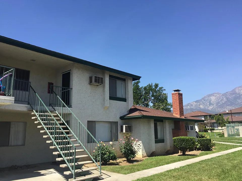 8791 Lomita Dr #B