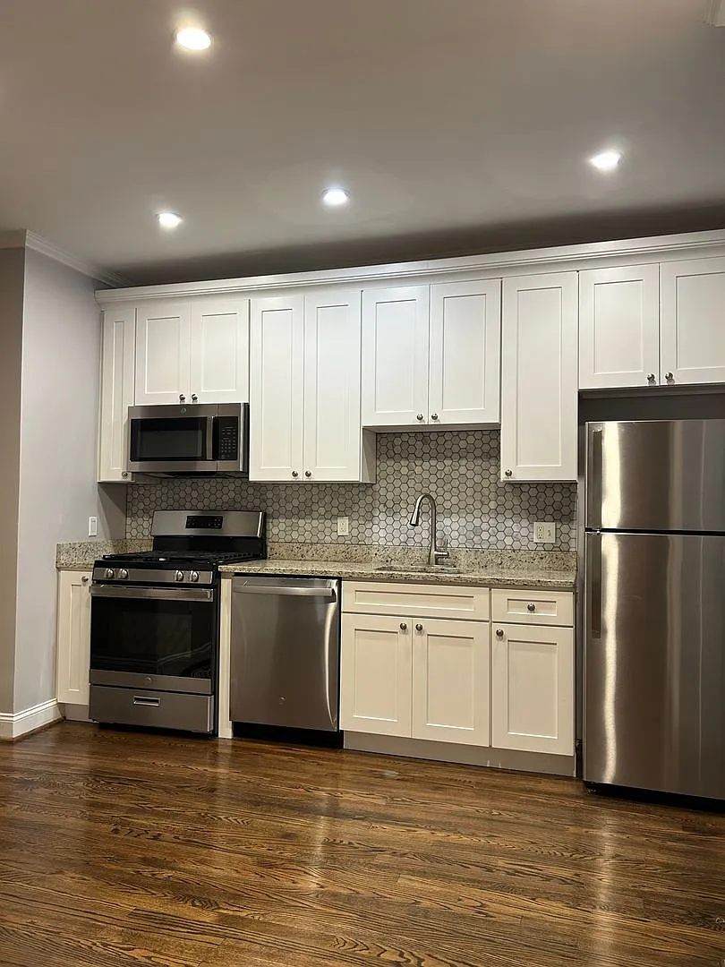 1635 West Virginia Ave. NE — Photo 3
