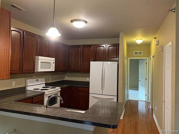3rd image of 213 Legato Dr #13