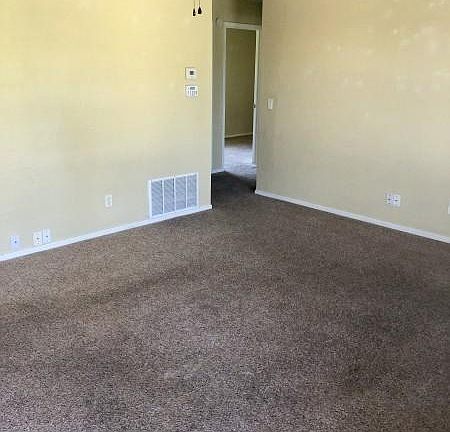 3rd image of 2723 N Park Dr