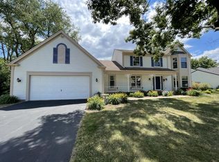 231 Hilltop Ln, Dundee, IL 60118