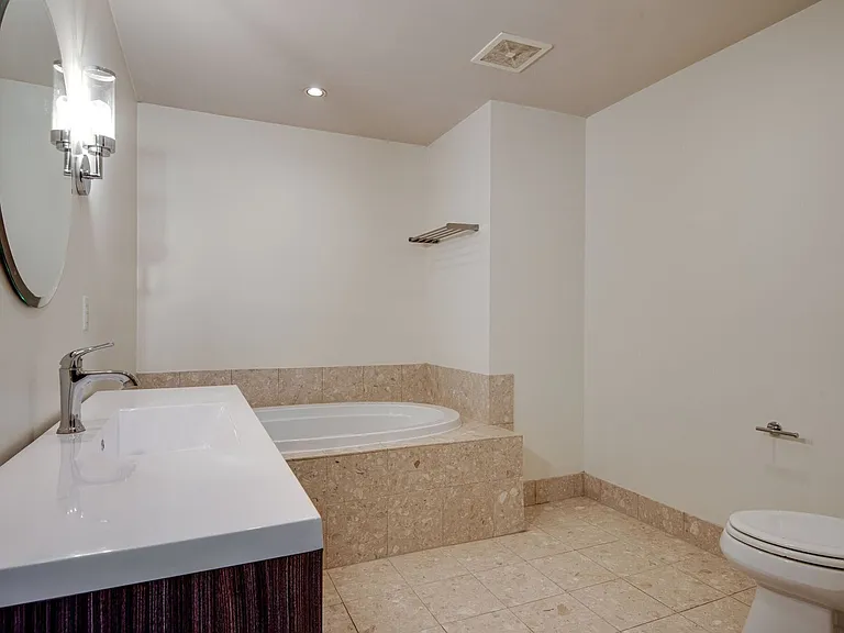 2716 Sharondale Ct — Photo 16