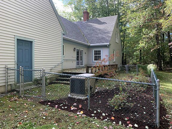 2nd image of 10 Zeitler Farm Rd
