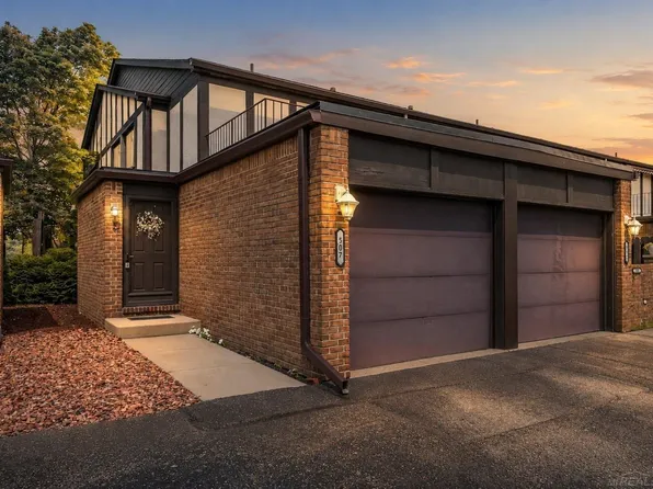 507 Country Club Dr, Saint Clair Shores, MI 48082
